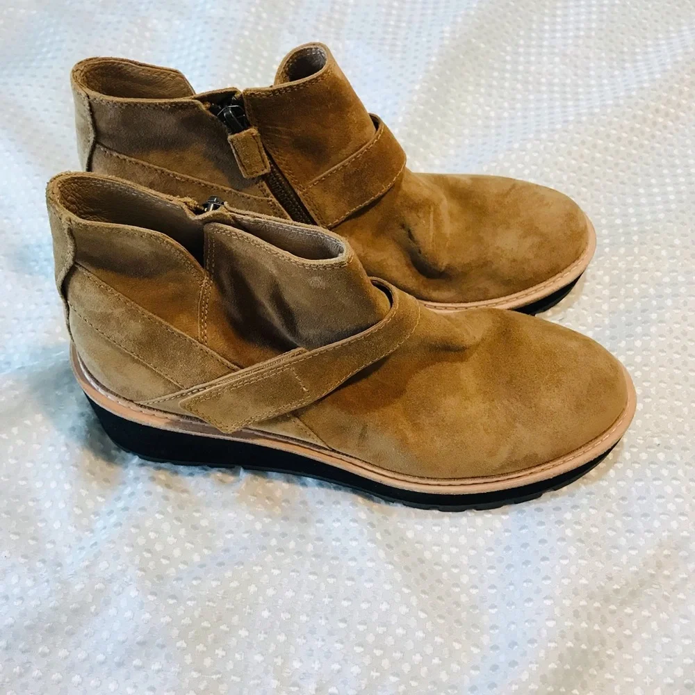 Eileen Fisher cargo leather Platform in brown